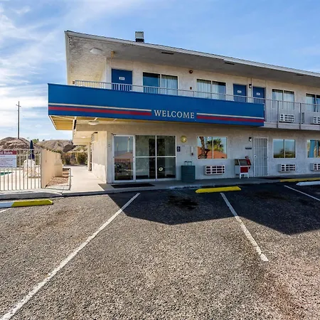 Motel 6-Needles, Ca